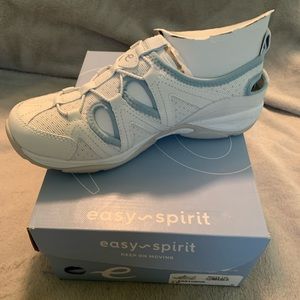 Easy Spirit Earthen 8 brand new 9w